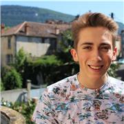 Diplômé d'un bac S spé mathématiques, il ya deux ans, je donne des cours de mathématiques/physique niveaux collège